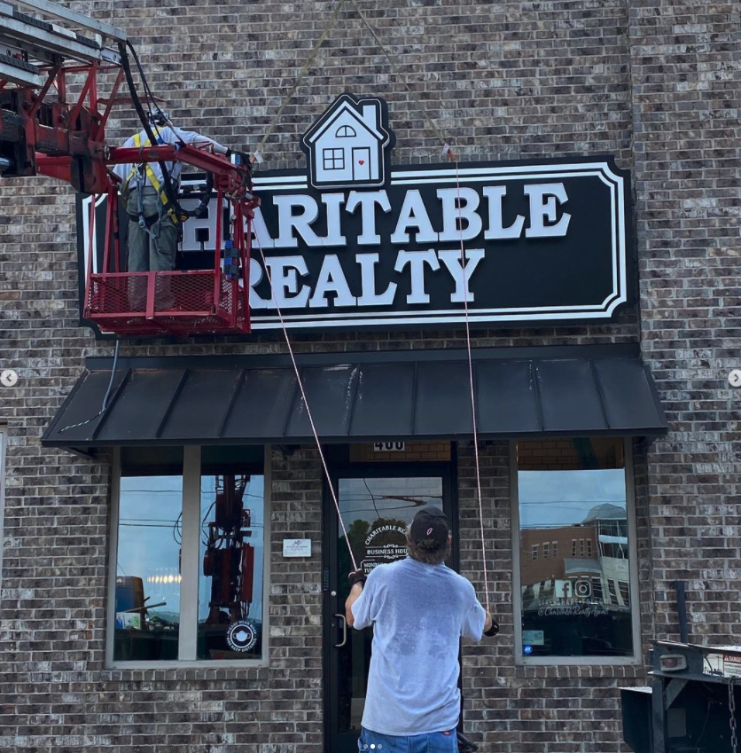 Up up and Stuck! Loving the new Sign @charitablerealtyagents in Aledo! 